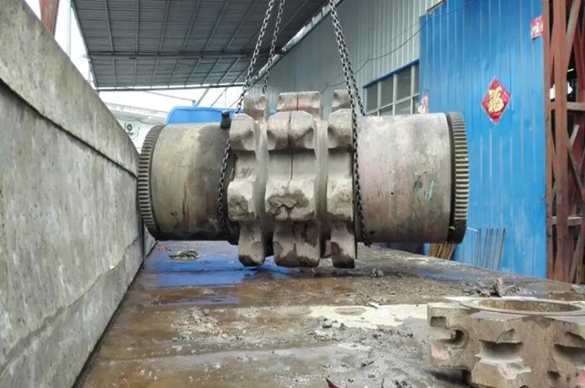 導(dǎo)致艉軸斷裂的腐蝕是哪種？